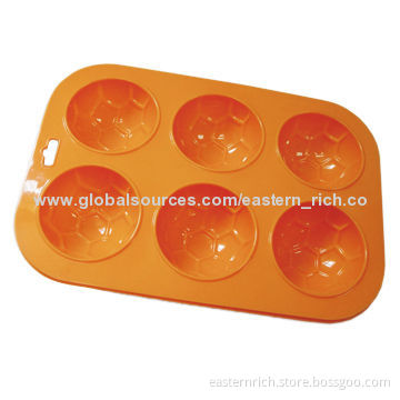 Silicone football muffin pan, sized 26x18.2x3.5cm
